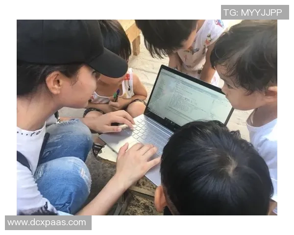 足球明星如何关爱小球迷传递温暖与梦想的力量